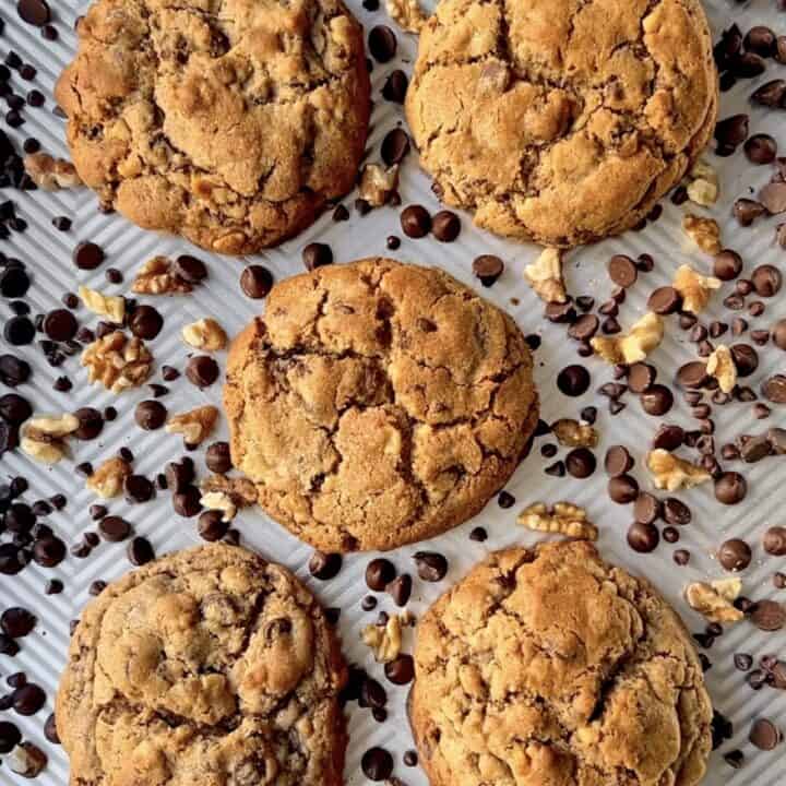 levain-inspired chocolate chip walnut cookies