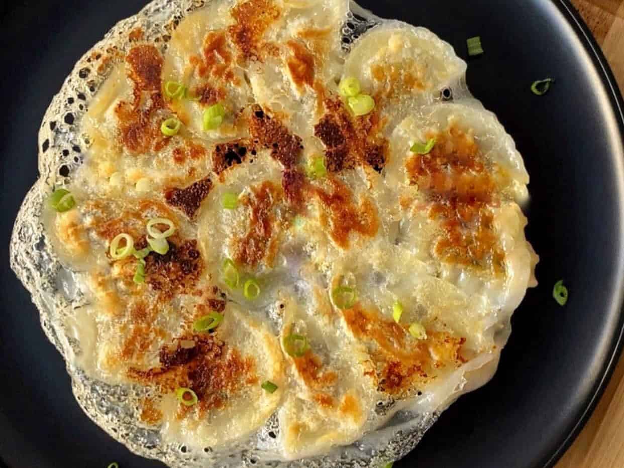 flip to reveal dumpling skirt