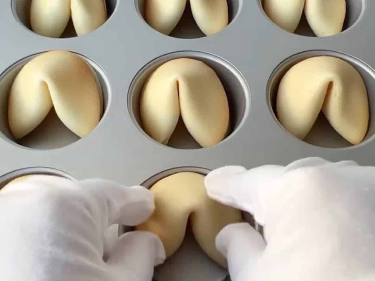 use muffin pan to help maintain fortune cookie shape