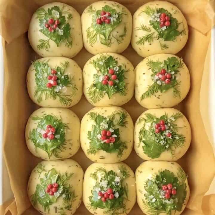 festive holiday dinner rolls