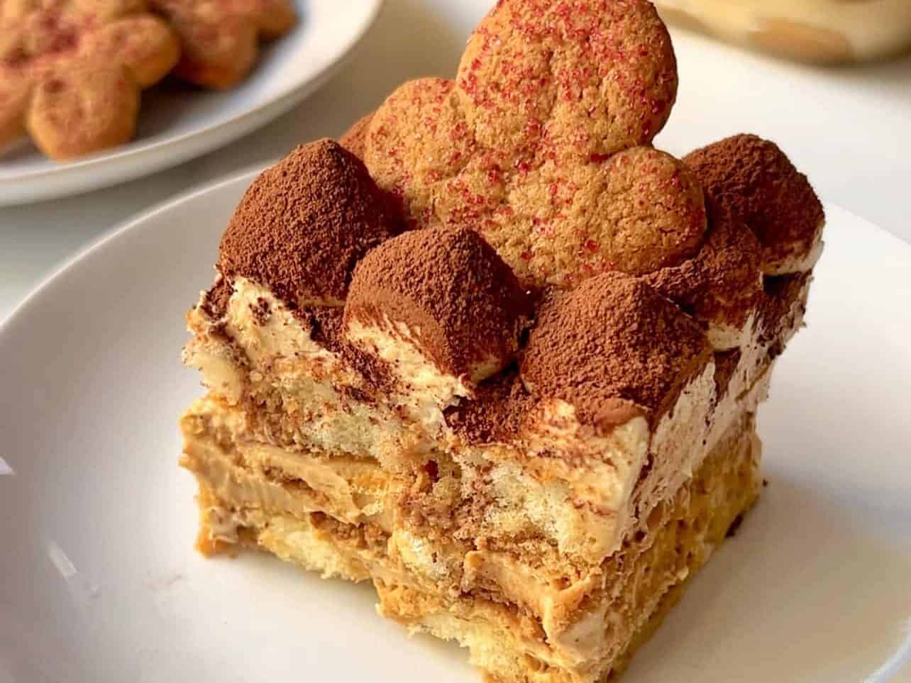 finished slice of gingerbread tiramisu