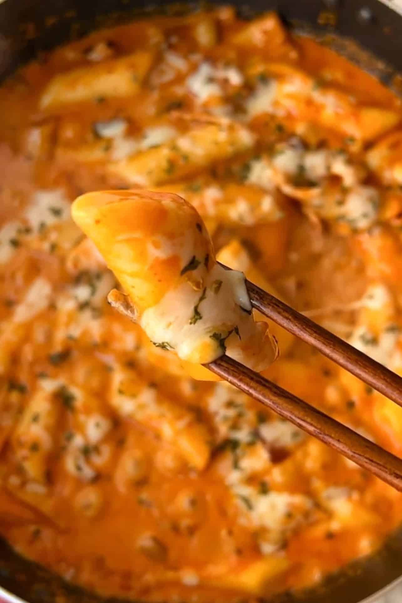 bite of rose tteokbokki