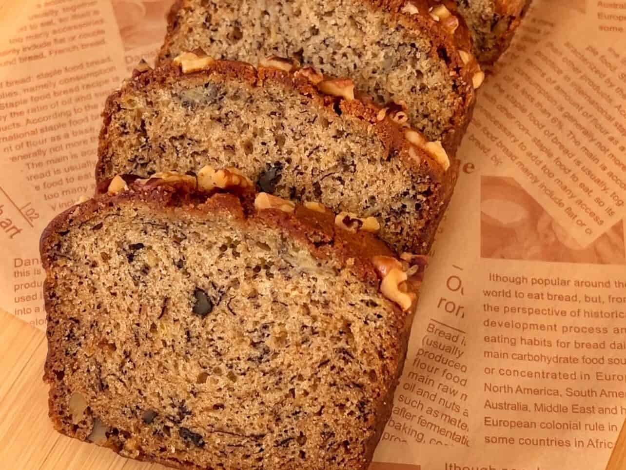 allow banana bread to cool before slicing