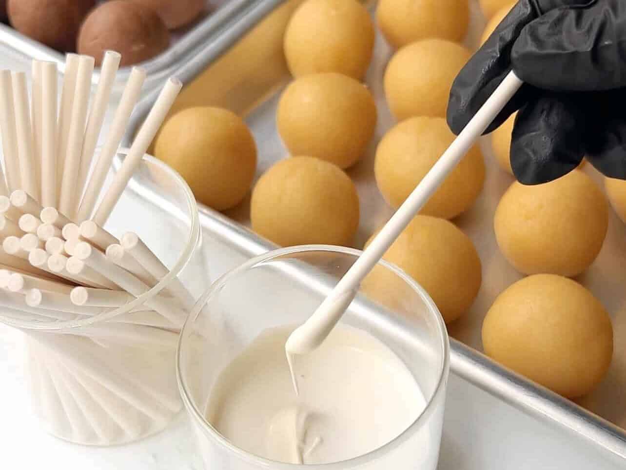 dip sticks into melted candy melt