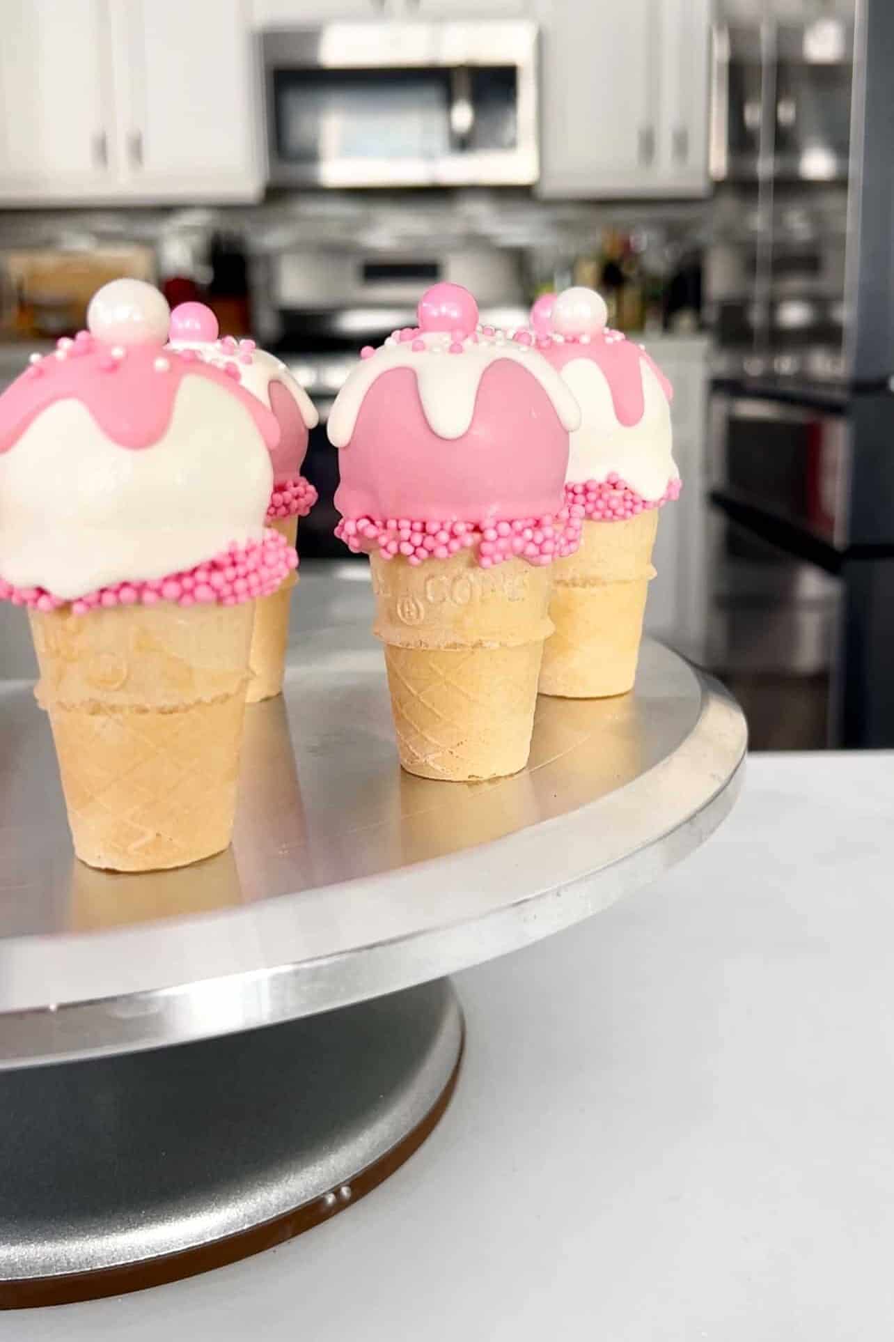 Valentine's Day ice cream cake pops