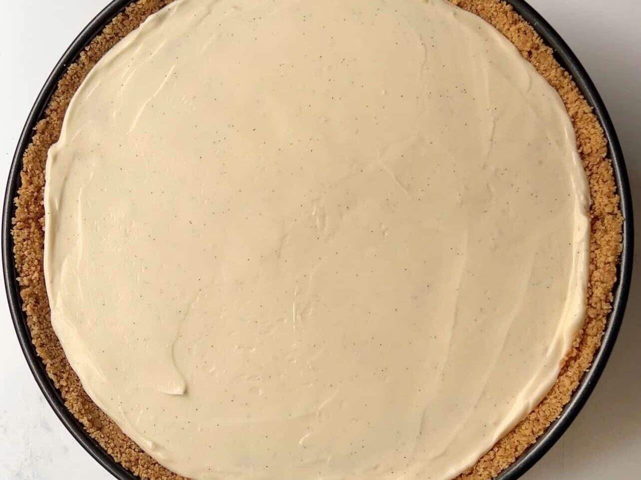 finished cheesecake in springform pan